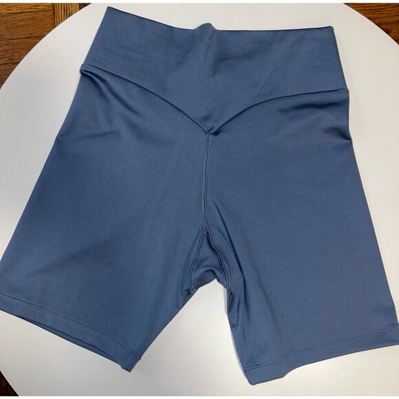 Adidas Originals Cross High Waist Cycle Shorts Sz Small JD8640 - Picture 2 of 3